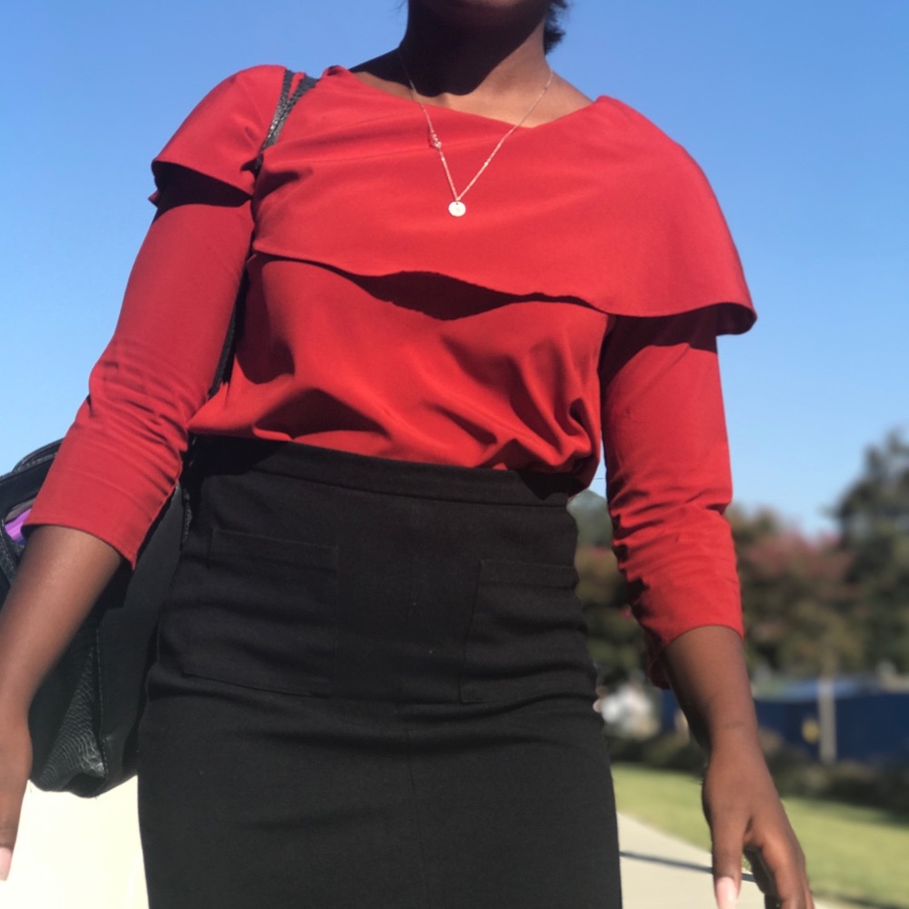 Burnt orange top by Everly